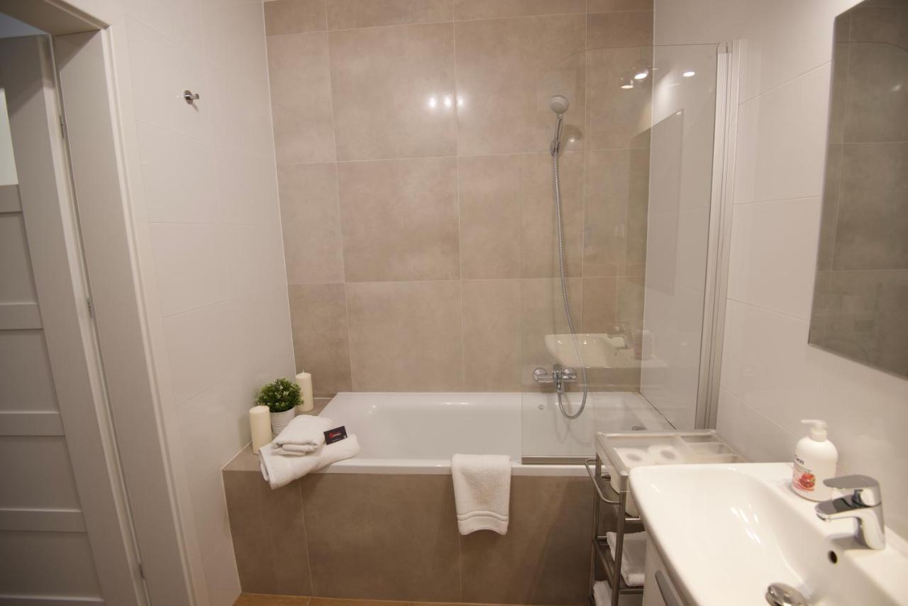 Krakow Apartments - Solna Studio & Apartments Extérieur photo